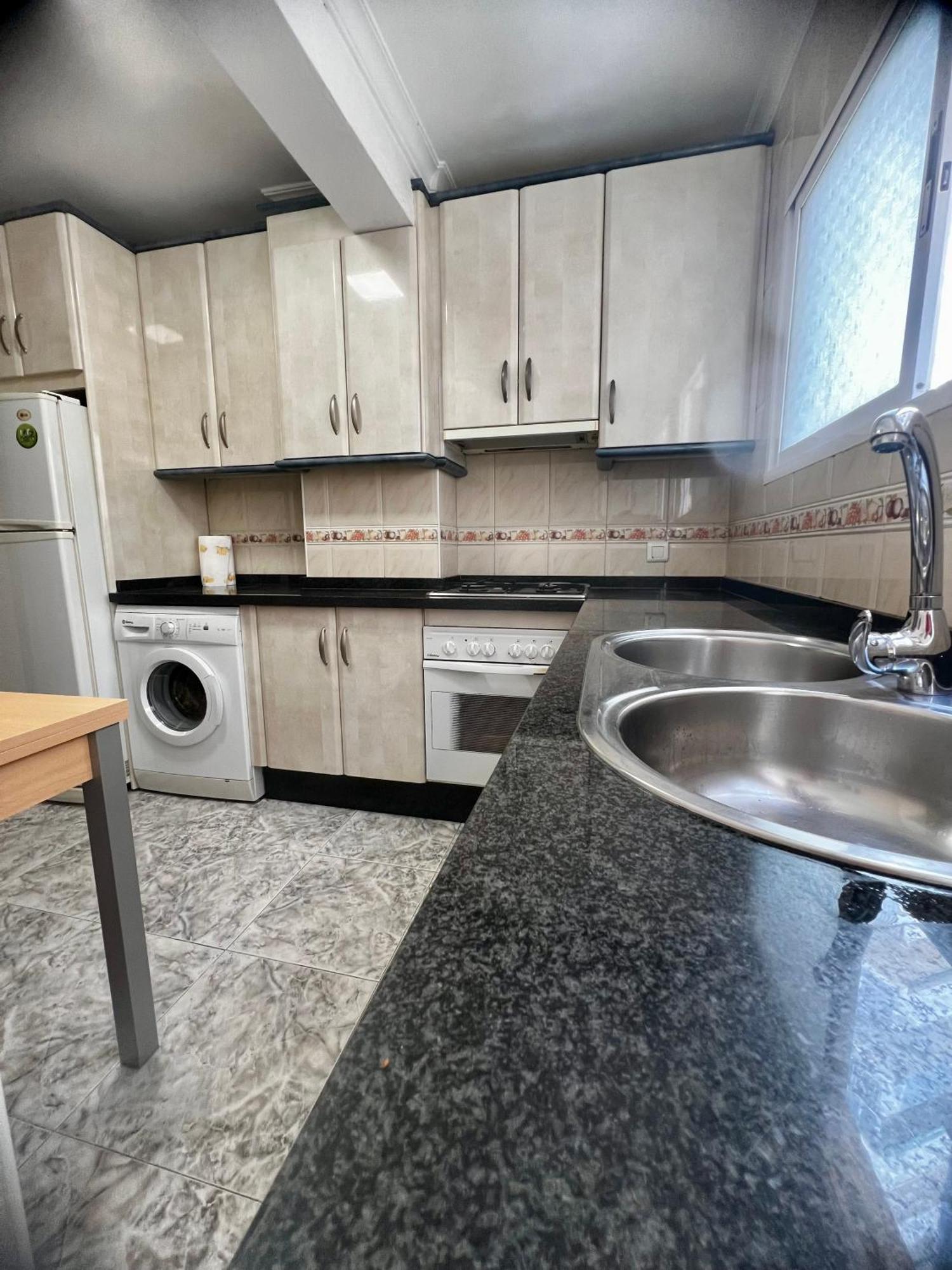 Apartamento 3 Habitaciones En Torre Del Mar A 50 Metros De La Playa 外观 照片