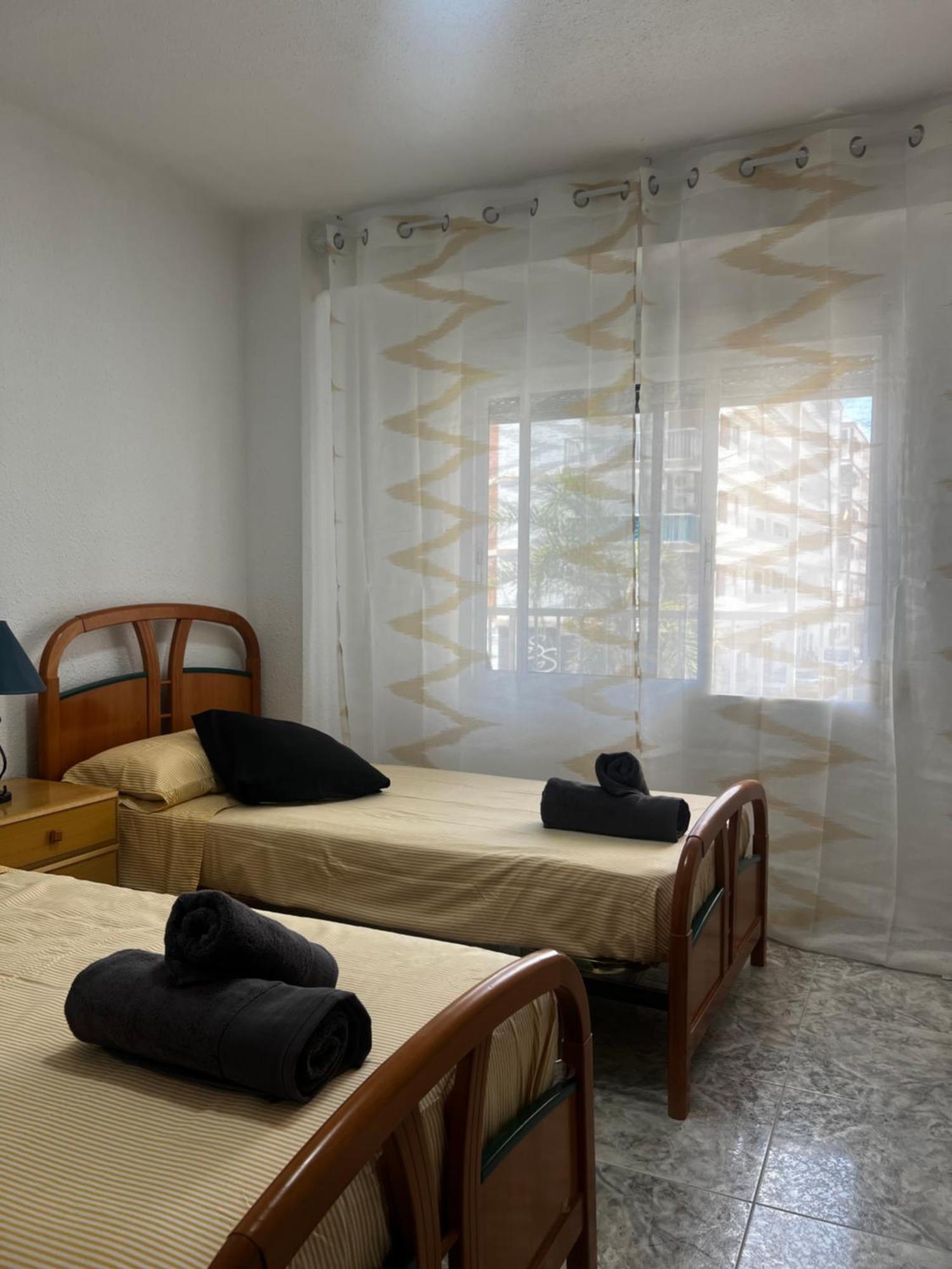 Apartamento 3 Habitaciones En Torre Del Mar A 50 Metros De La Playa 外观 照片