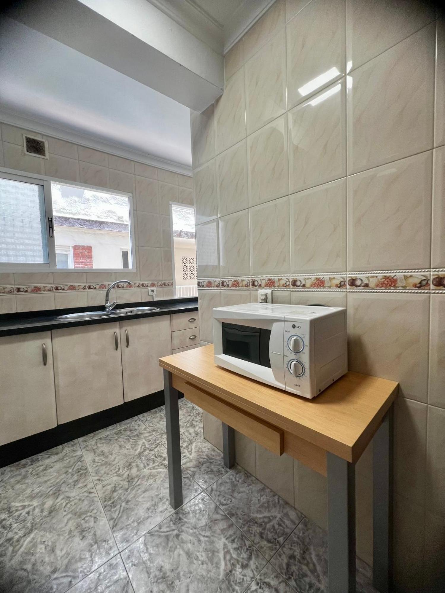 Apartamento 3 Habitaciones En Torre Del Mar A 50 Metros De La Playa 外观 照片