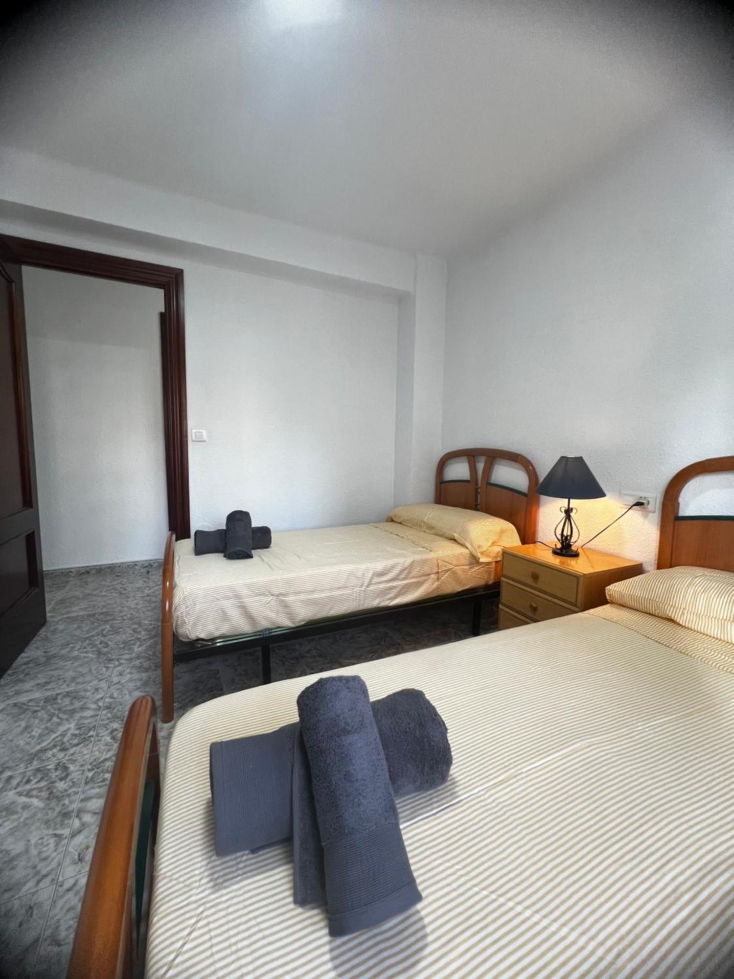 Apartamento 3 Habitaciones En Torre Del Mar A 50 Metros De La Playa 外观 照片